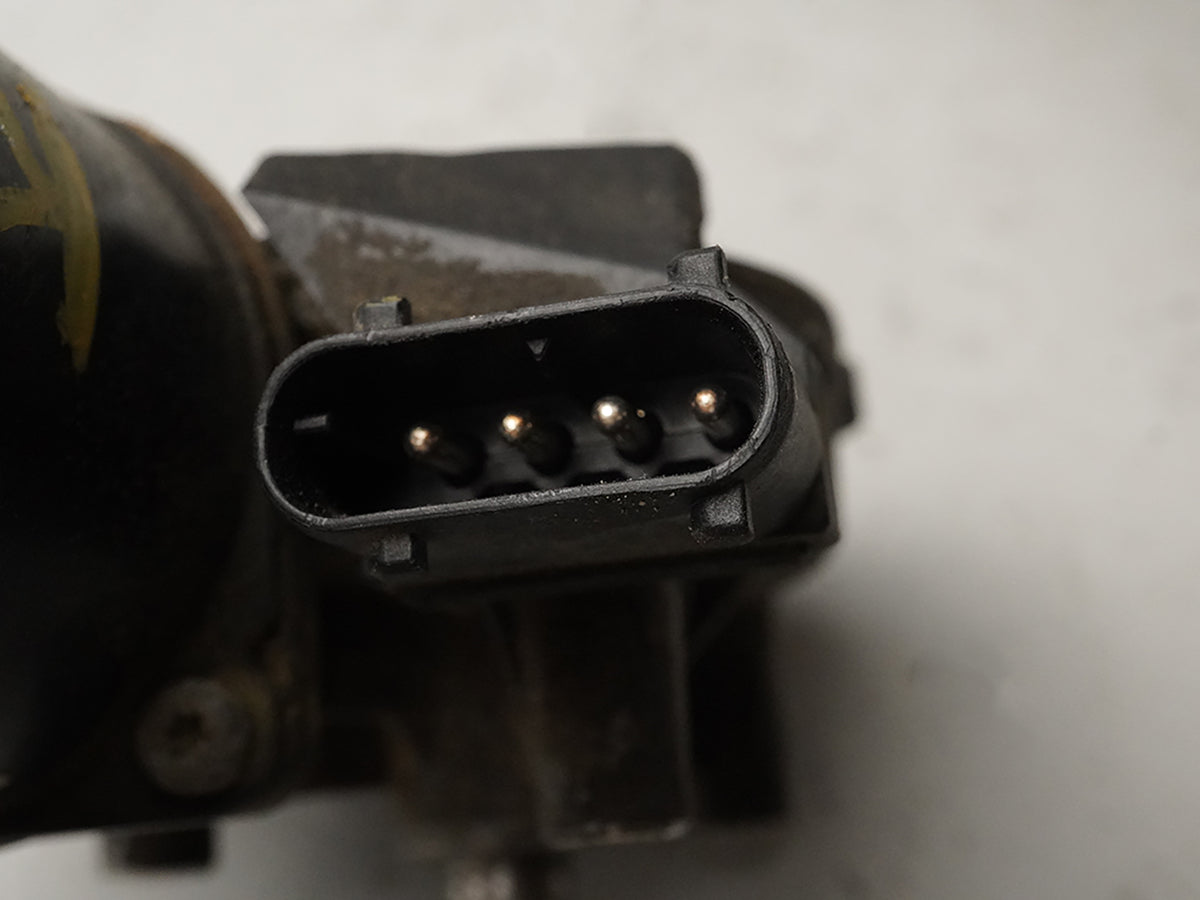 1996 - 2002 Bmw Z3 Roadster Wiper Arm Motor Windshield Window Unit Front OEM