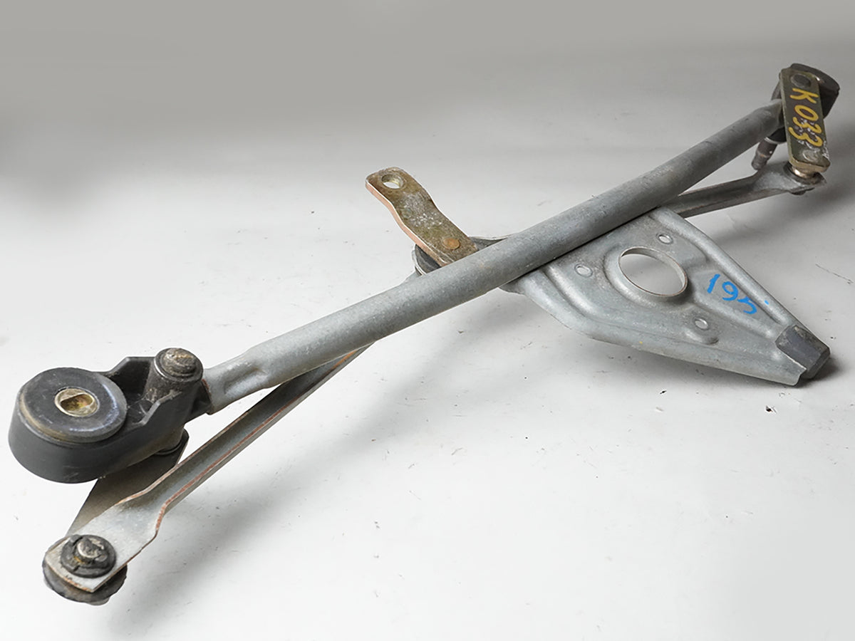 1996 - 2002 Bmw Z3 Roadster E36 Windshield Wiper Trans Linkage Wo Motor 8389500