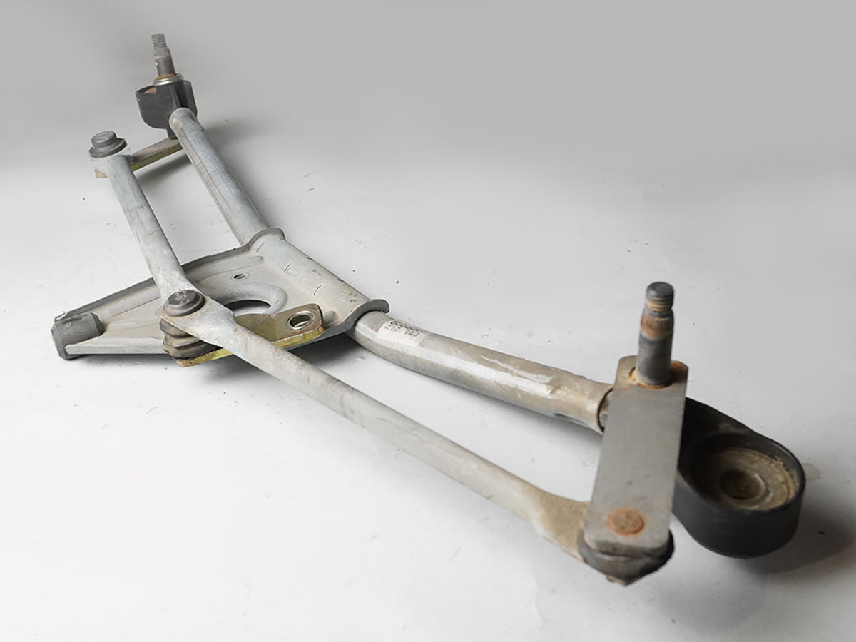 1996 - 2002 Bmw Z3 Roadster E36 Windshield Wiper Trans Linkage Wo Motor 8389500