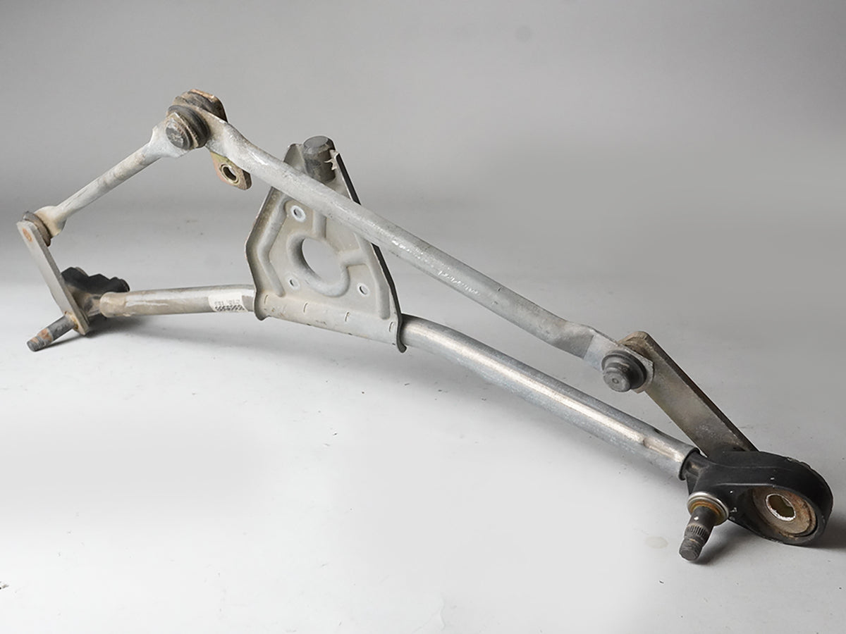 1996 - 2002 Bmw Z3 Roadster E36 Windshield Wiper Trans Linkage Wo Motor 8389500