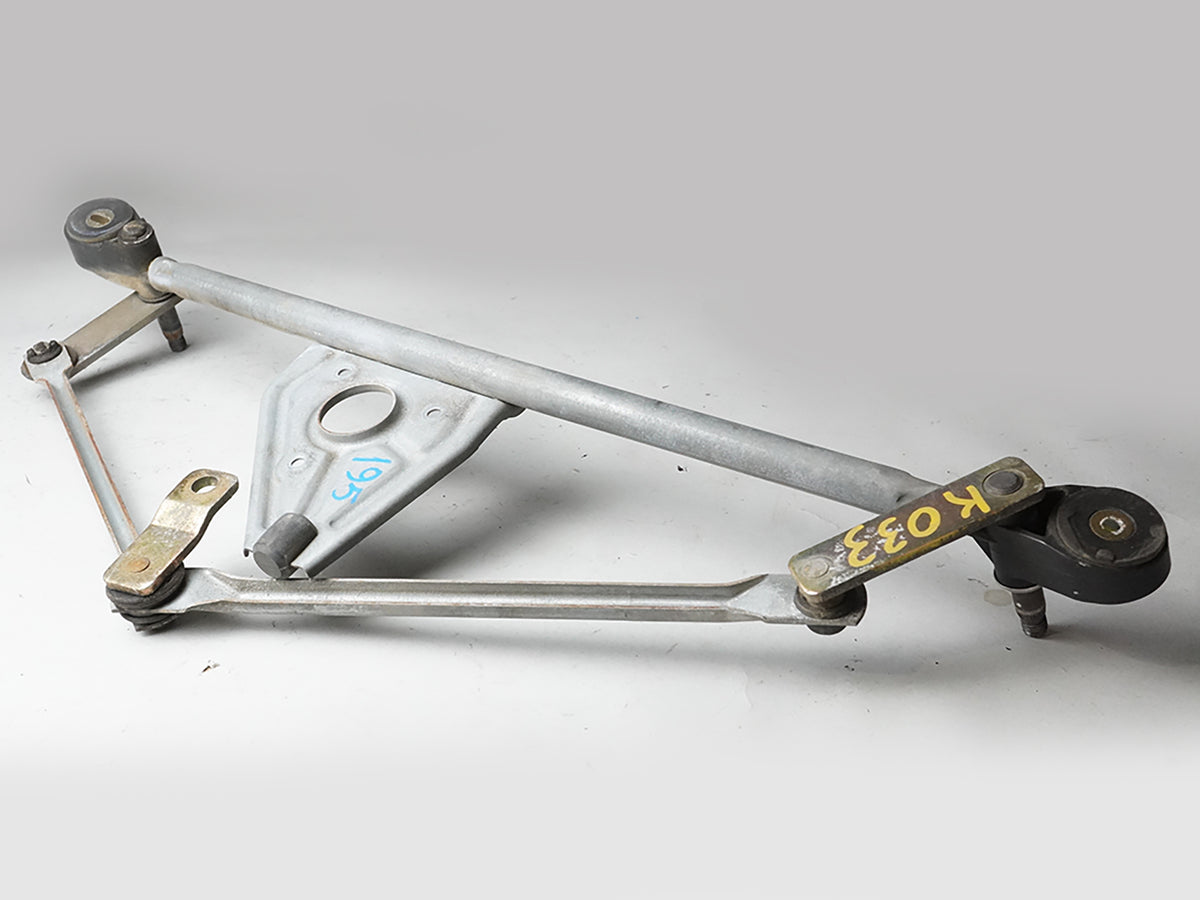 1996 - 2002 Bmw Z3 Roadster E36 Windshield Wiper Trans Linkage Wo Motor 8389500