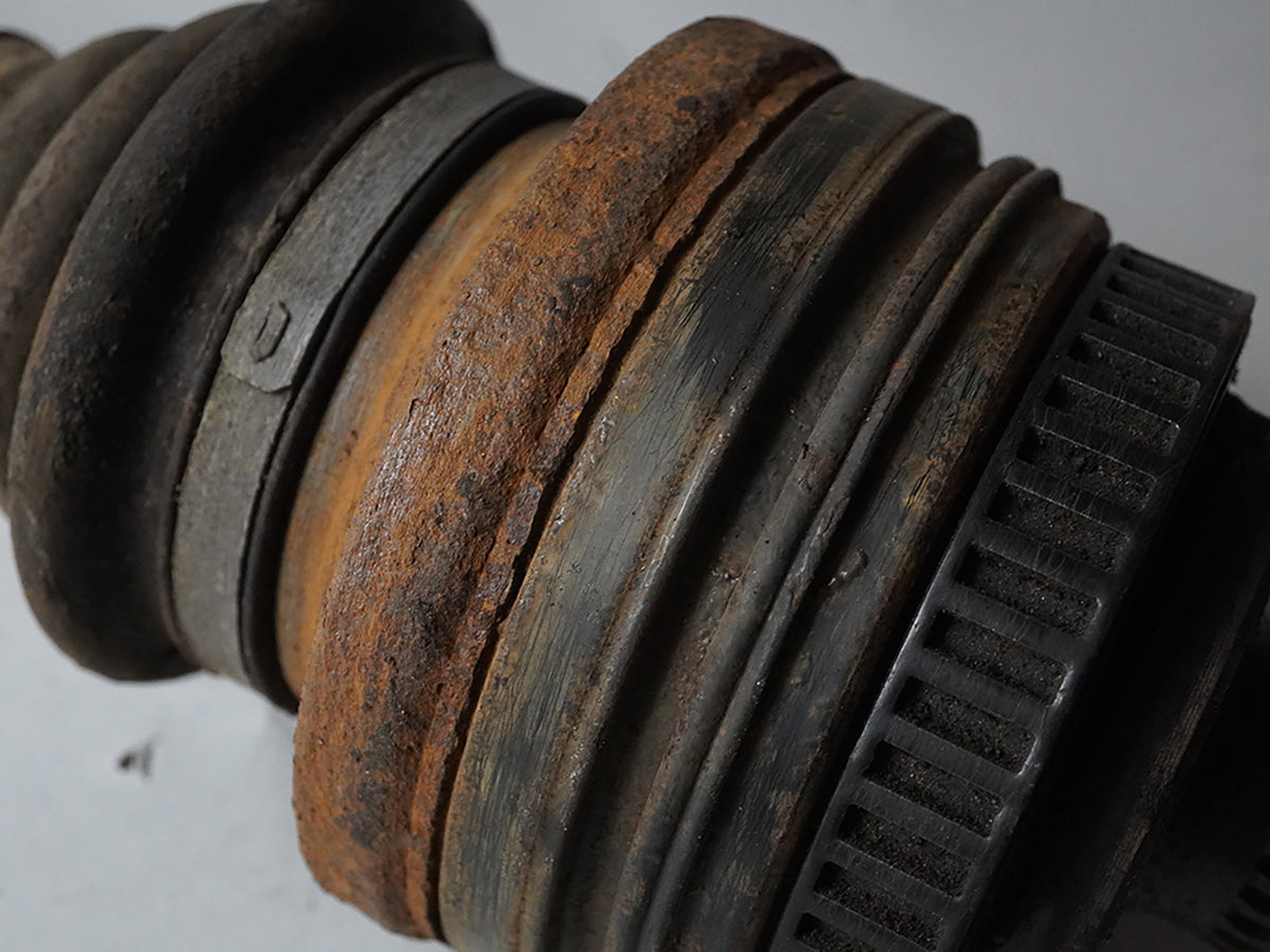 1997 - 2000 Bmw Z8 2.8L Axle Shaft 103Mm Flange Passenger Right Rh Side Rear OEM