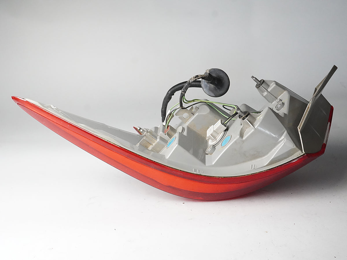 2013 - 2015 Nissan Sentra Taillight Taillamp Brake Stop Lamp Quarter Rear Rh OEM