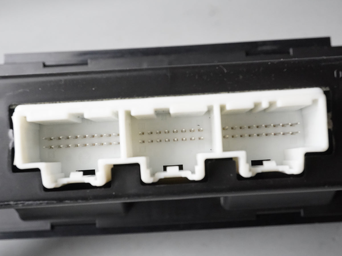 2008 - 2011 Cadillac Sts Temperature Cliamate Panel Switch Control Dash OEM