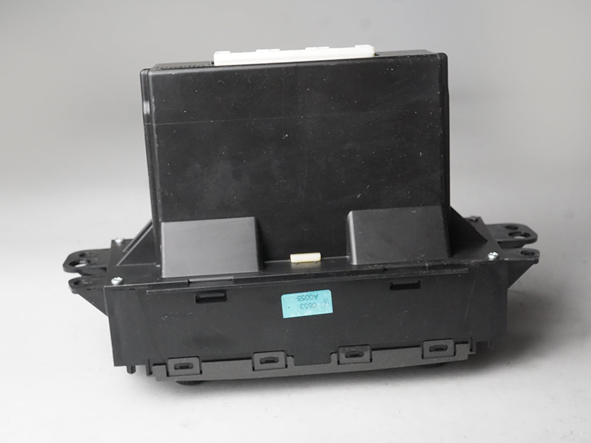 2008 - 2011 Cadillac Sts Temperature Cliamate Panel Switch Control Dash OEM