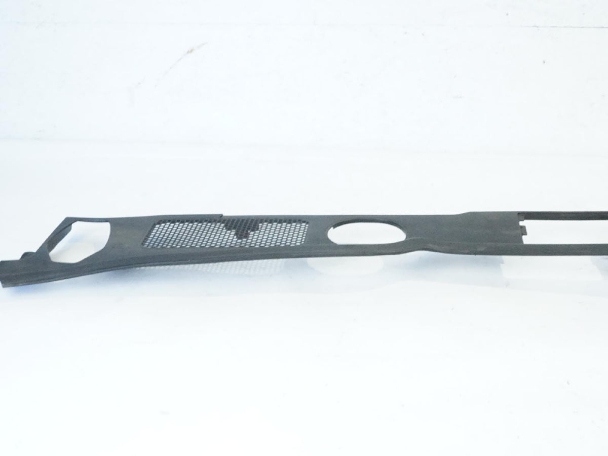 2009 - 2015 Audi Q5 8R Cowl Vent Panel Windshield Window Front 8R1819447A OEM