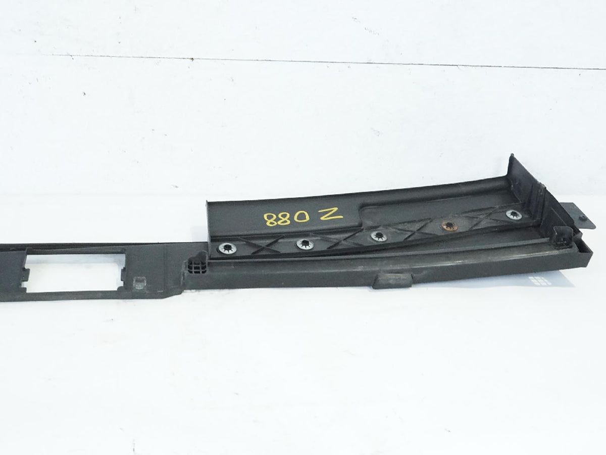 2009 - 2015 Audi Q5 8R Cowl Vent Panel Windshield Window Front 8R1819447A OEM
