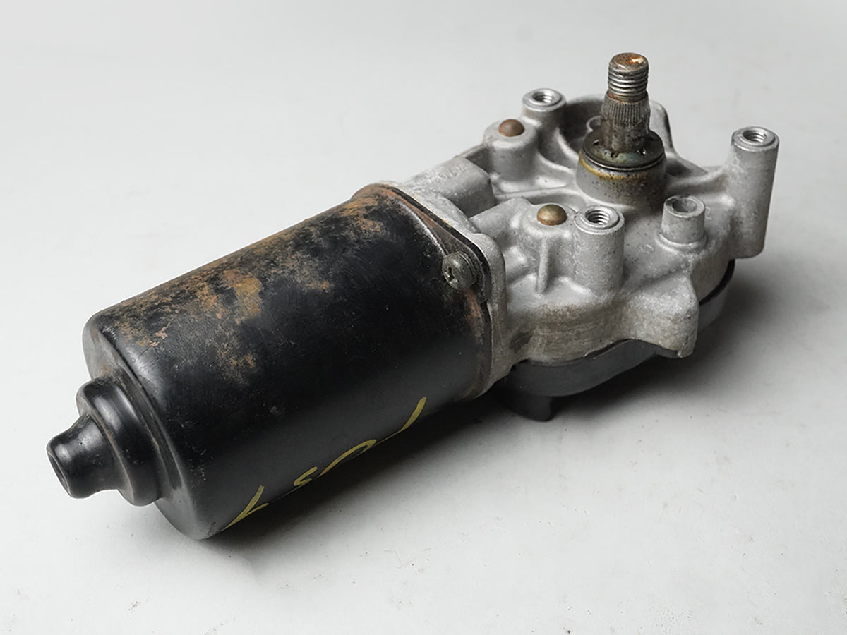 2003 - 2006 Nissan Altima Wiper Arm Motor Windshield Window Front 288107Y005 OEM