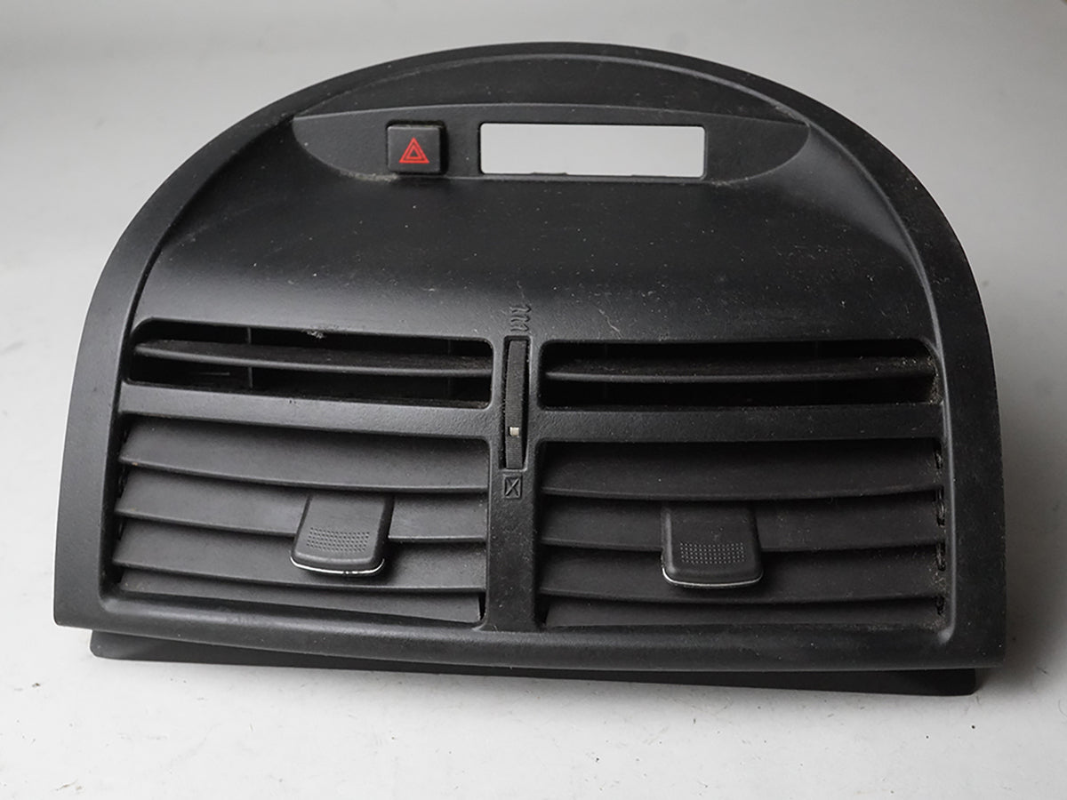 2007 - 2009 Saturn Aura Ac Heater Air Vent Grille Hvac Dash W Hazard Switch  OEM
