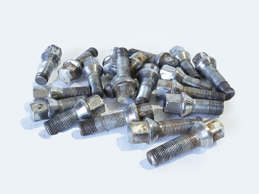 2011 - 2016 Bmw 5 Series F10 Lug Bolts Nuts Standard Wheel Rim Set Of 19 OEM