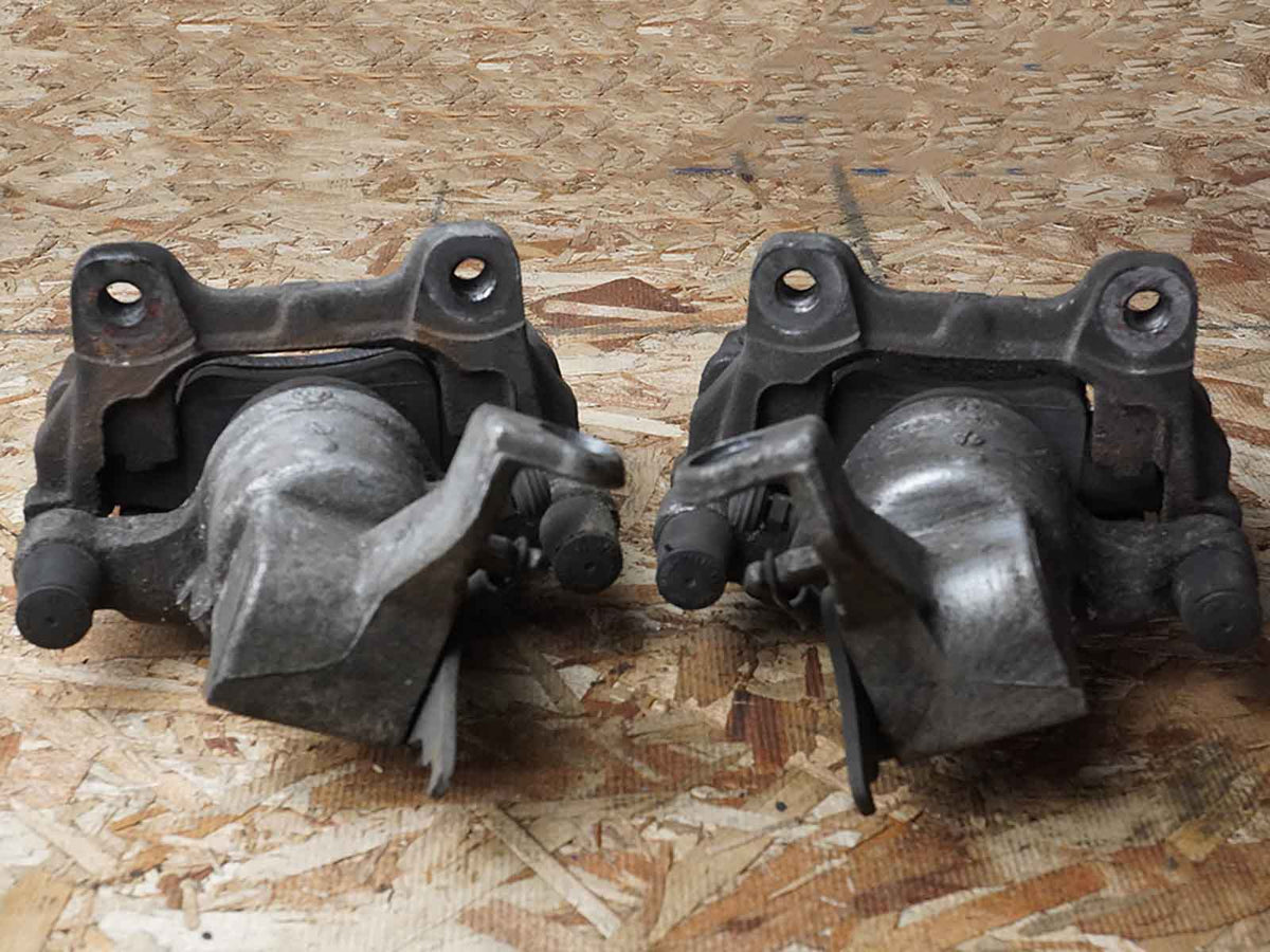 2009 - 2015 Jaguar Xf 4.2L Brake Caliper Set Passenger Right Driver Lh Rear