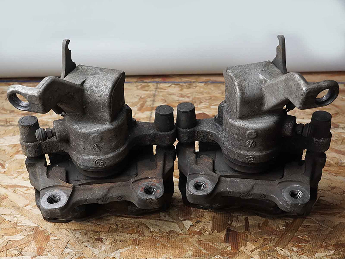2009 - 2015 Jaguar Xf 4.2L Brake Caliper Set Passenger Right Driver Lh Rear