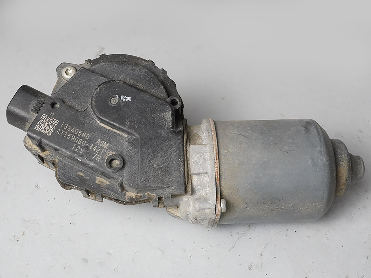 2013 - 2016 Chevrolet Malibu Wiper Motor Windshield Window Front 13240560 OEM