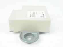 Load image into Gallery viewer, 2011 - 2013 BMW 5 SERIES F10 BACK UP AMPLIFIER ANTENNA CONTROL MODULE 6935024, buy