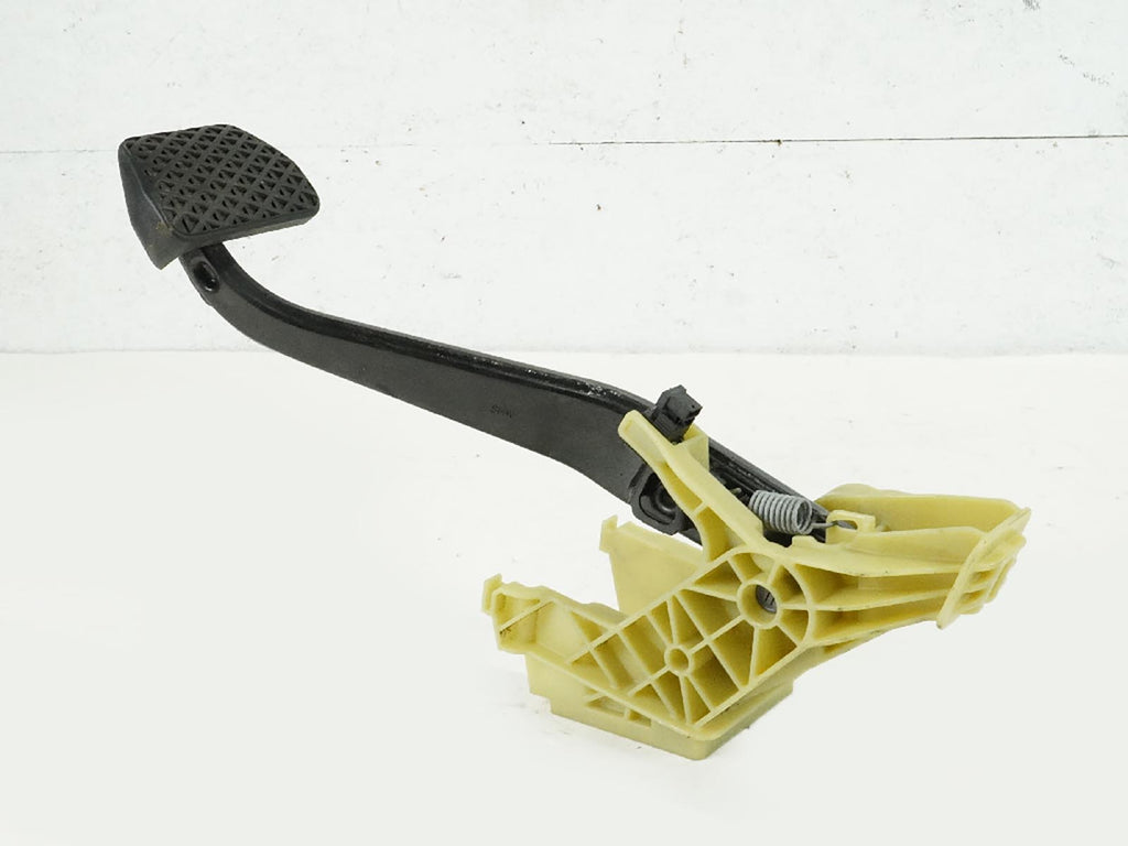  2007 - 2013 BMW X5 E70 BRAKE STOP FOOT PEDAL W SUPPORT BRACKET PAD 6769403 OEM, price