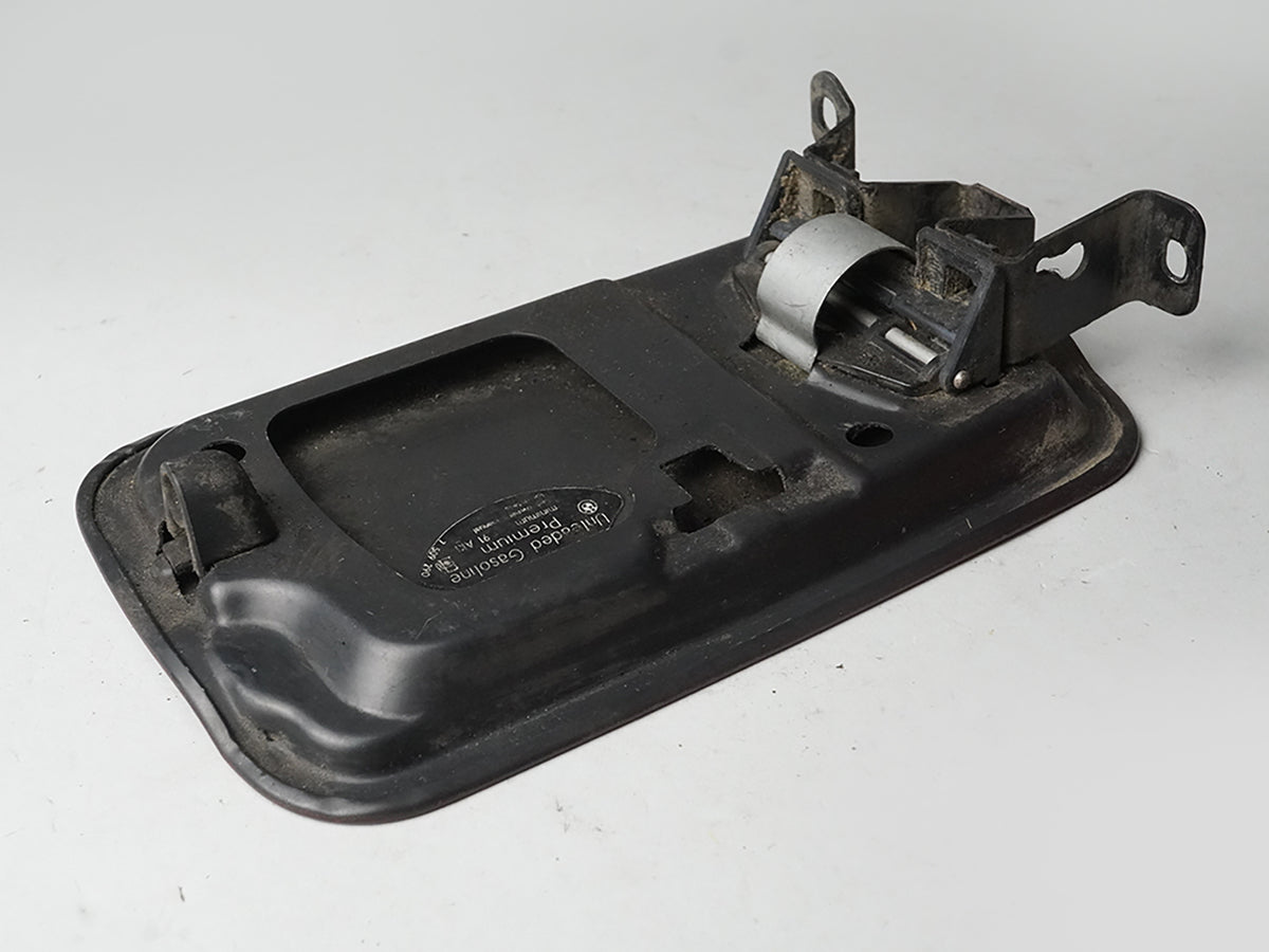 2000 - 2006 Bmw X5 E53 Fuel Filler Door Lid Cover Tank Gasoline Rear Unit OEM