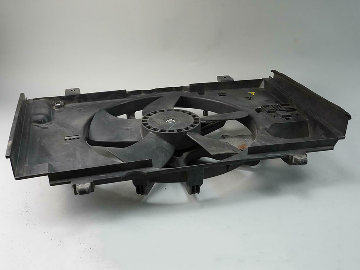09-11 Nissan Versa 1.8L Fan Assembly Radiator Cooling Engine Front OEM