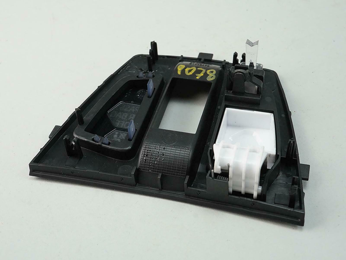 2013 - 2016 Bmw 3 4 Series F30 F32 Overhead Rh Right Sos Call Emergency