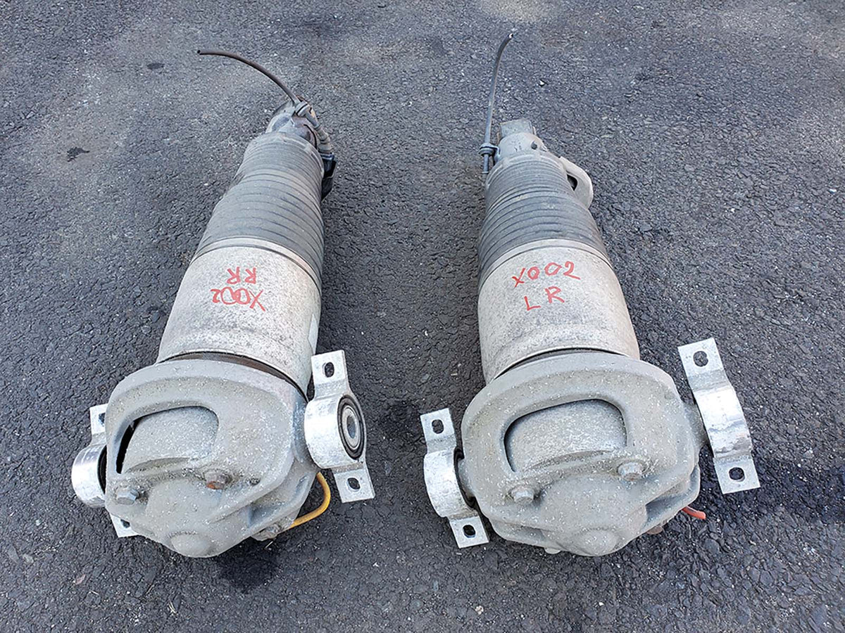 2007 - 2015 Audi Q7 4L 4.2L Air Suspension Shock Strut Rear Left Right Set Of 2
