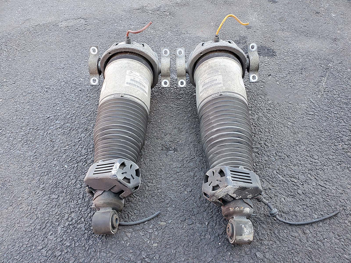 2007 - 2015 Audi Q7 4L 4.2L Air Suspension Shock Strut Rear Left Right Set Of 2