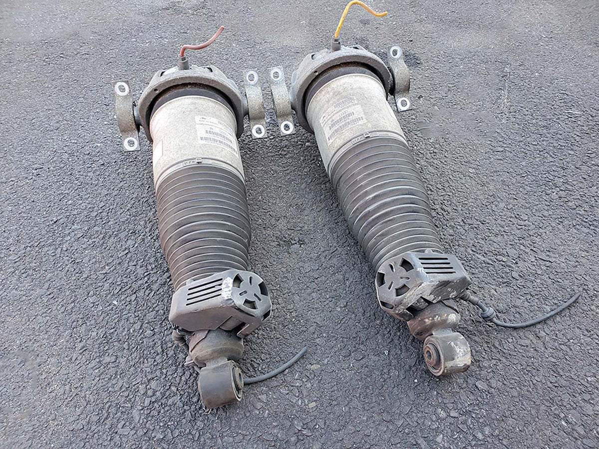 2007 - 2015 Audi Q7 4L 4.2L Air Suspension Shock Strut Rear Left Right Set Of 2