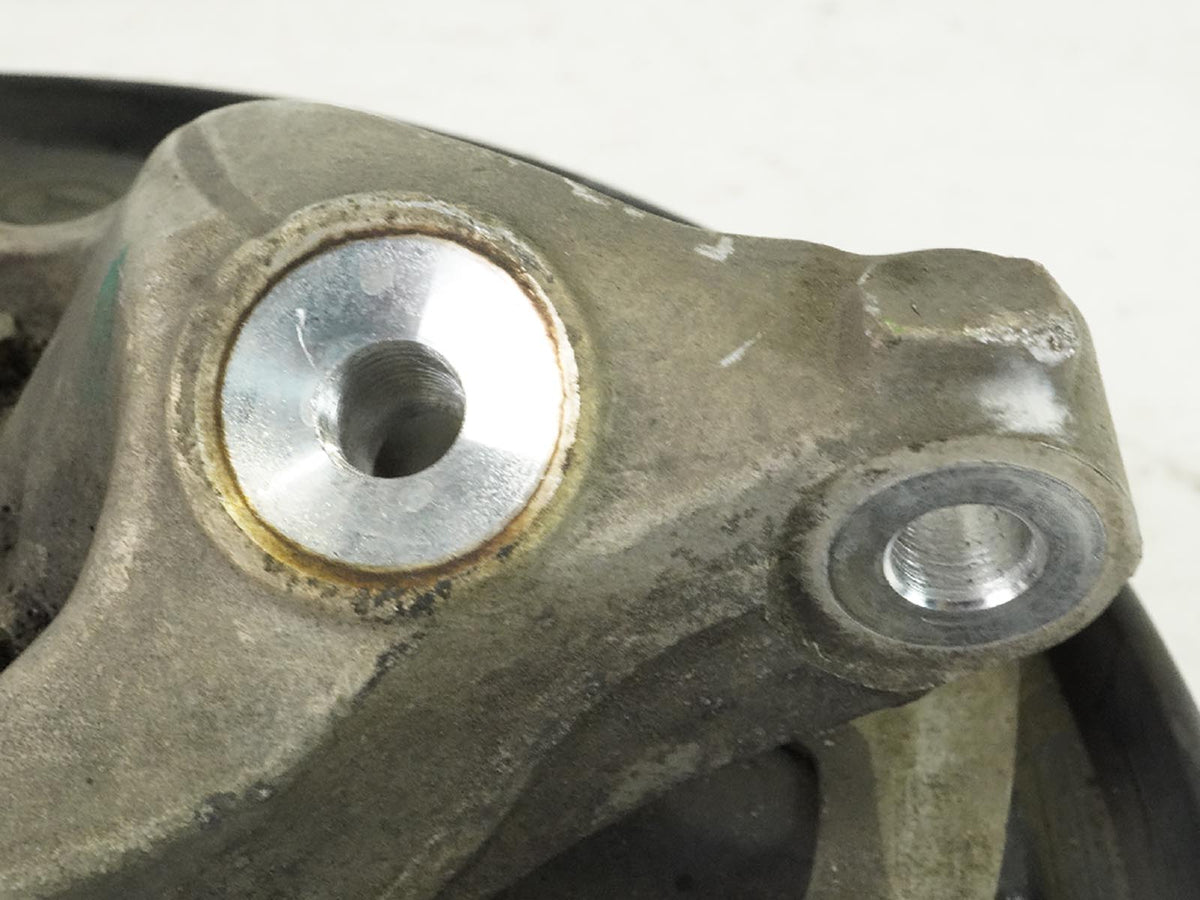 10-16 Mercedes Benz E Class W212 Spindle Knuckle Hub Rear Passenger Side RH OEM