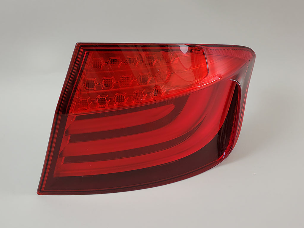  2011 - 2013 BMW 5 SERIES F10 TAILLIGHT BRAKE STOP TAIL LAMP QUARTER RH RIGHT OEM, buy