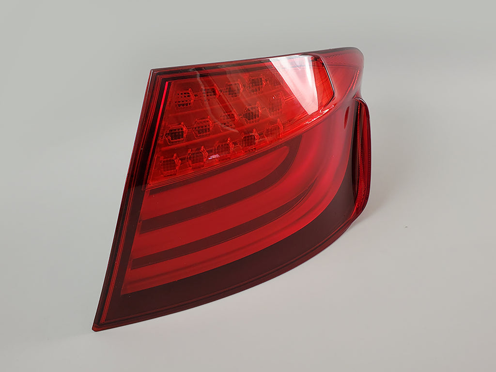  2011 - 2013 BMW 5 SERIES F10 TAILLIGHT BRAKE STOP TAIL LAMP QUARTER RH RIGHT OEM, cheap