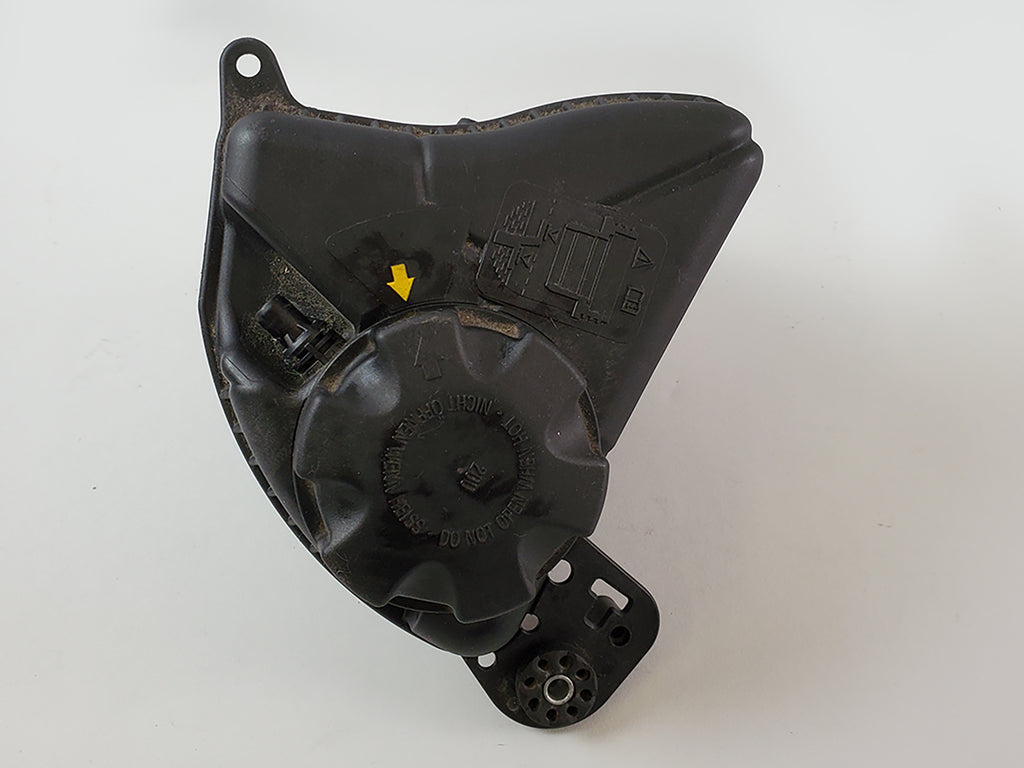  2011 - 2016 BMW 5 SERIES F10 XDRIVE COOLANT ANTIFREEZE RESERVOIR BOTTLE TANK, used