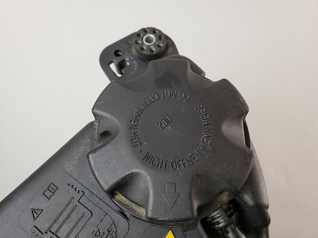  2011 - 2016 BMW 5 SERIES F10 XDRIVE COOLANT ANTIFREEZE RESERVOIR BOTTLE TANK, used
