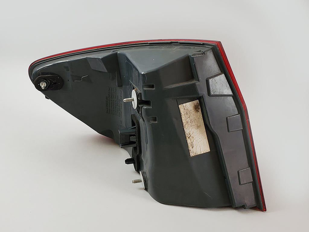  2011 - 2013 BMW 5 SERIES F10 TAILLIGHT BRAKE STOP TAIL LAMP QUARTER RH RIGHT OEM, in stock