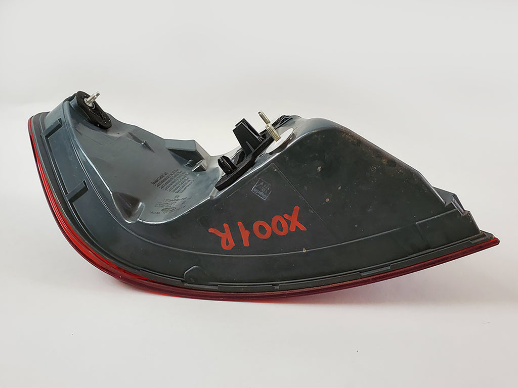  2011 - 2013 BMW 5 SERIES F10 TAILLIGHT BRAKE STOP TAIL LAMP QUARTER RH RIGHT OEM, price