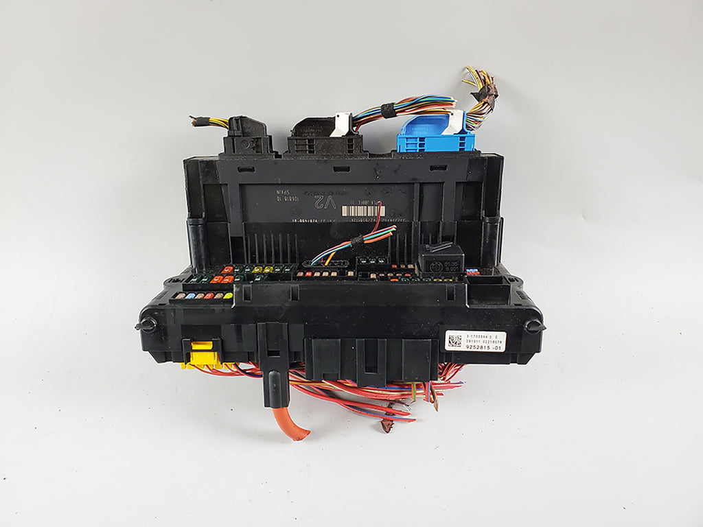  2011 - 2016 BMW 5 SERIES F10 FUSE RELAY POWER BOX DISTRIBUTION MODULE 9252815 OEM, buy