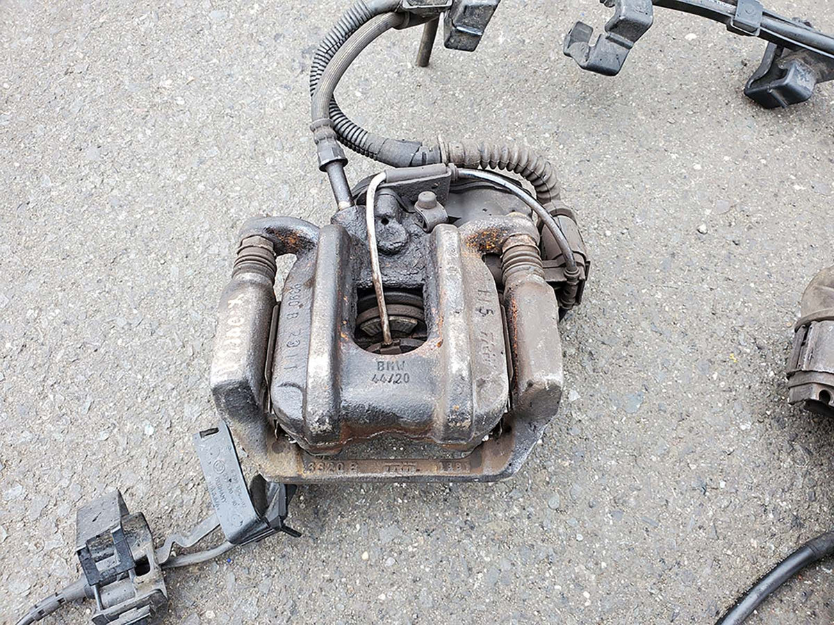 2011 - 2016 Bmw 5 Series F10 Xdrive Caliper Brake Stop Rear Left Right Rh Lh OEM