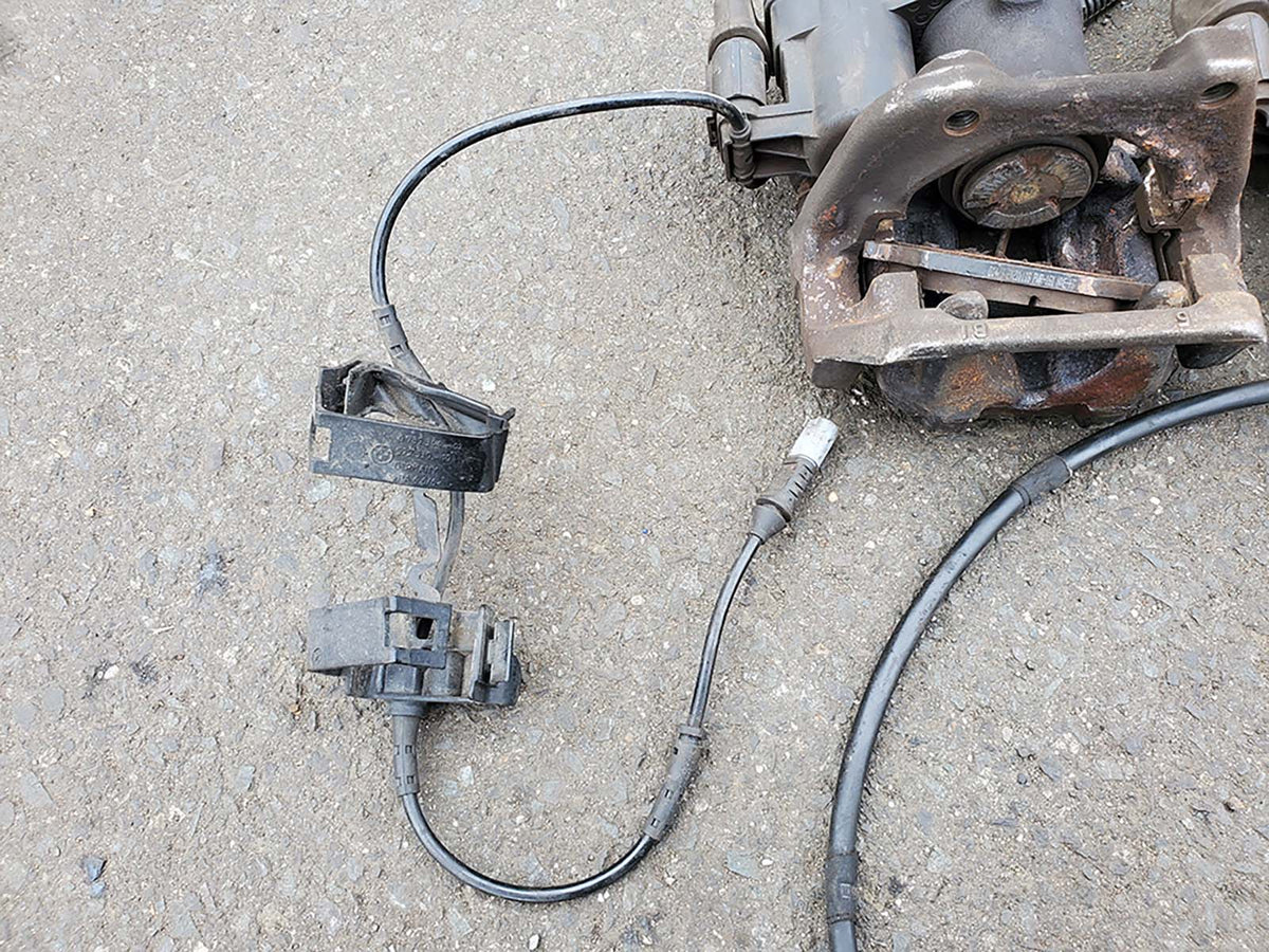 2011 - 2016 Bmw 5 Series F10 Xdrive Caliper Brake Stop Rear Left Right Rh Lh OEM