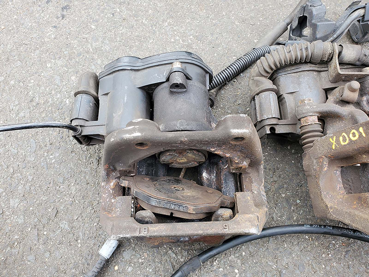 2011 - 2016 Bmw 5 Series F10 Xdrive Caliper Brake Stop Rear Left Right Rh Lh OEM