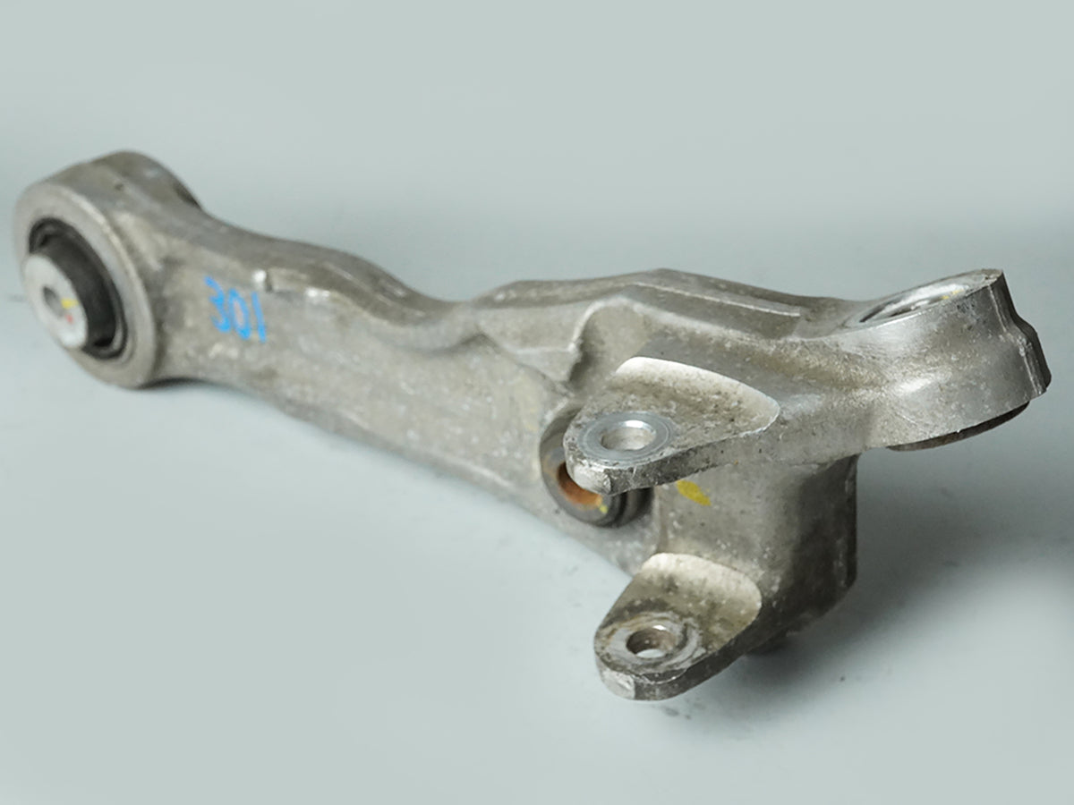 2009 - 2015 Jaguar Xf 4.2L Lower Control Arm Light Passenger Side Lower Front