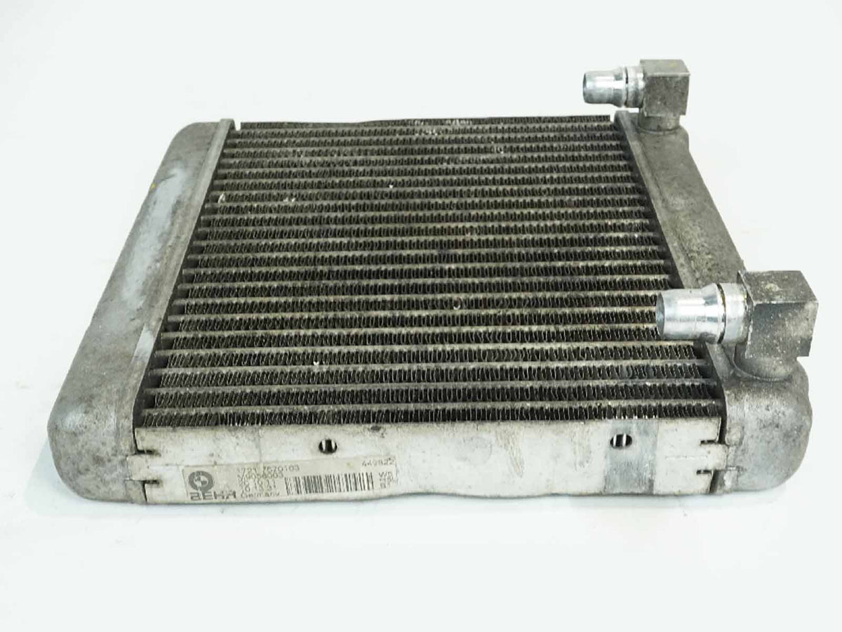 2012 - 2018 Bmw 6 Series F13 Engine Oil Cooler Radiator Right 17217570103 OEM