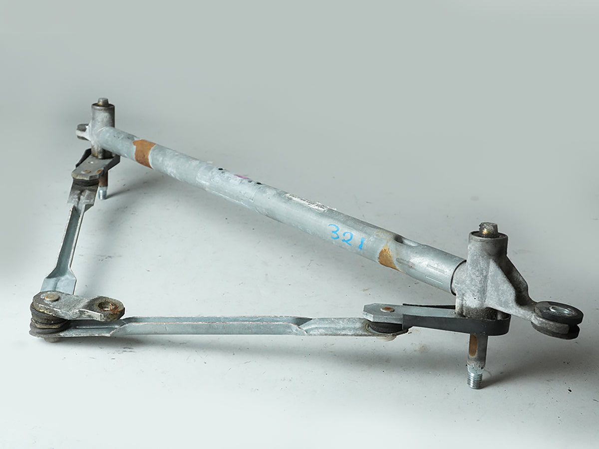 1999 - 2011 Volkswagen JeTTa  Wiper Linkage Wo Motor Windshield Window Front OEM