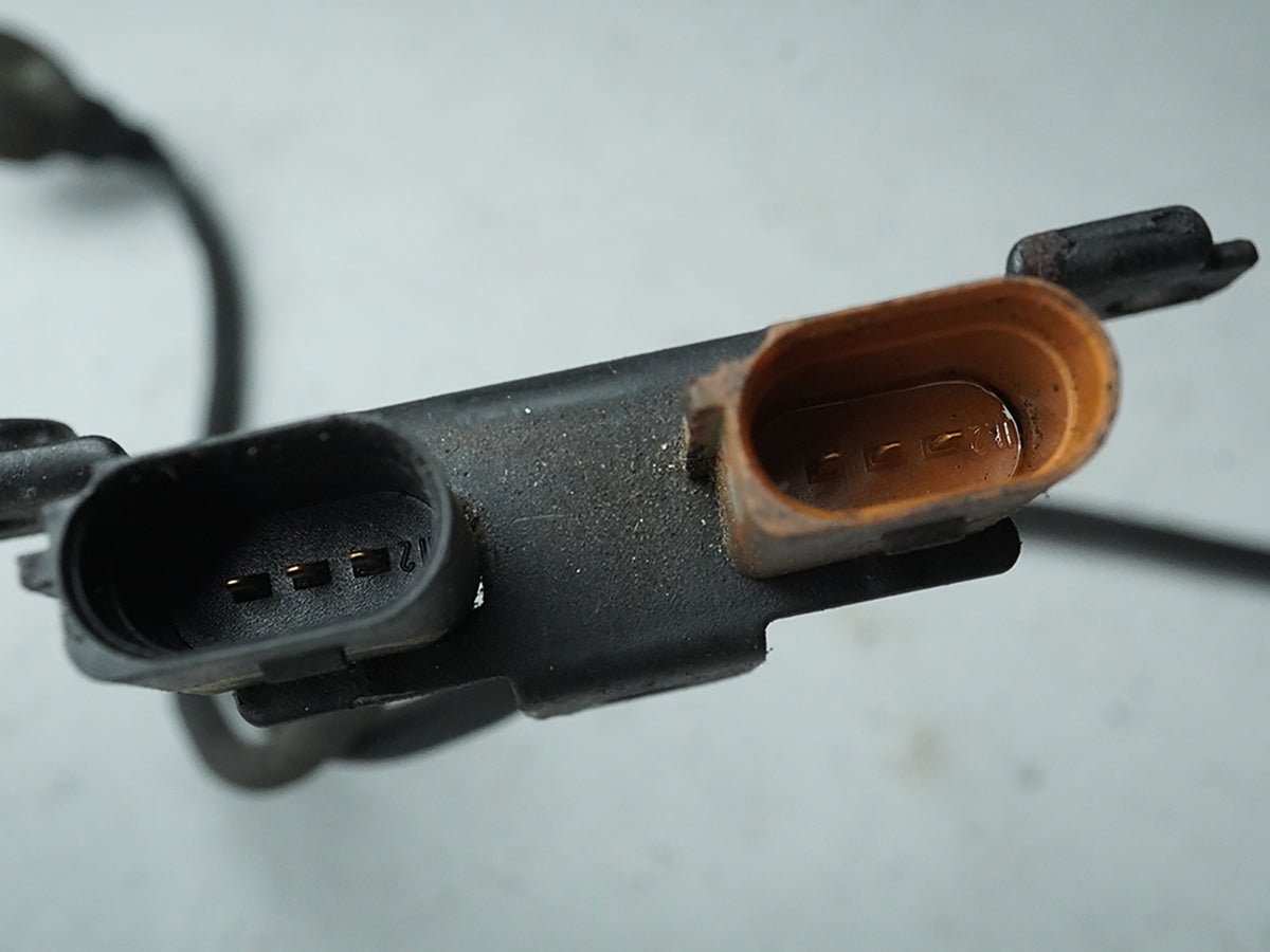 2007 - 2009 Audi Q7 4L 4.2 Liter Engine Knock Sensor Cable Unit 079905471D OEM