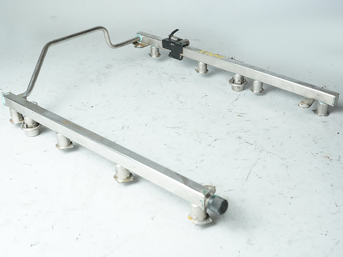 2007 - 2012 Mercedes Benz Gl Class Gl450 Fuel Injection Rail Pipe 2720780092 OEM