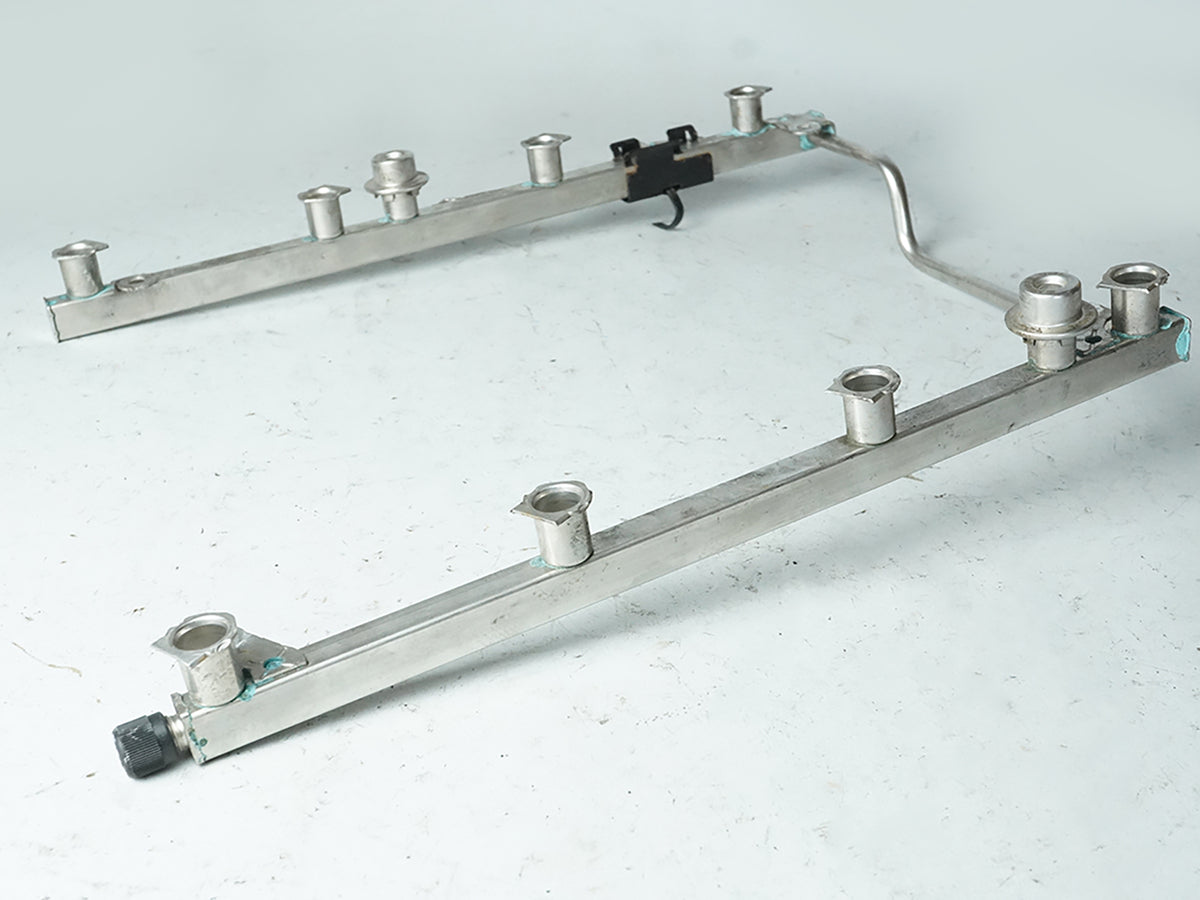 2007 - 2012 Mercedes Benz Gl Class Gl450 Fuel Injection Rail Pipe 2720780092 OEM
