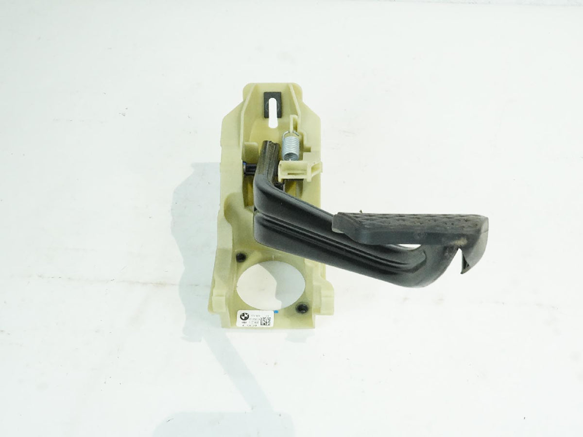 2014 - 2018 Bmw X5 F15 Brake Stop Pedal W Bracket Support Floor 6791900 OEM