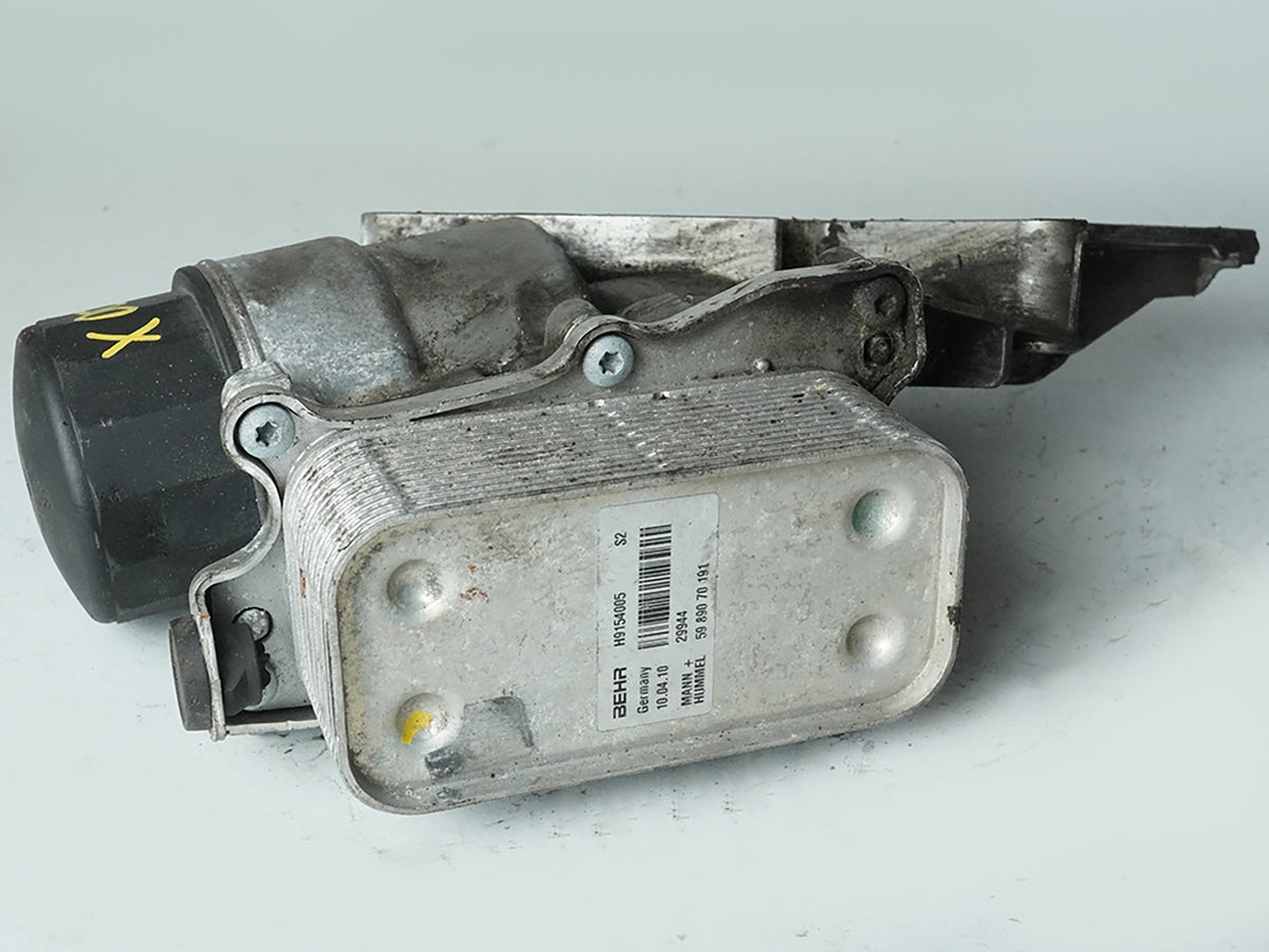 2010 - 2013 Mercedes Benz E Class E550 W212 Engine Oil Filter Cooler Housing OEM