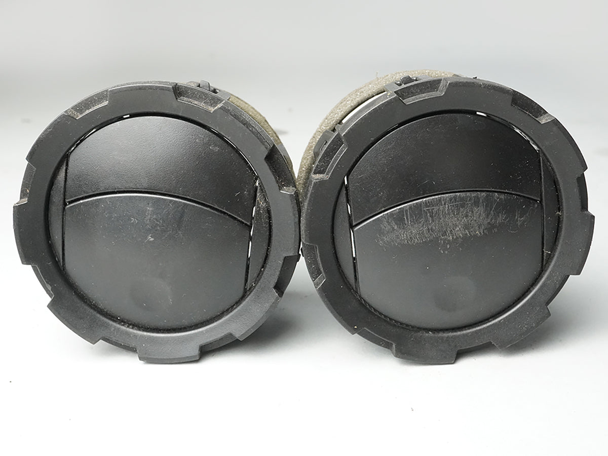 2011 - 2015 Ford Pickup F550 Super Duty Grille Air Vent Nozzle Set Of 2 Dash OEM