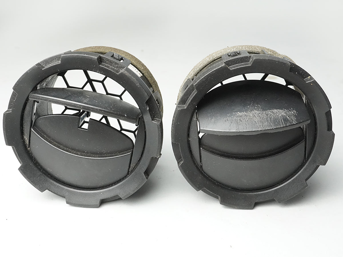2011 - 2015 Ford Pickup F550 Super Duty Grille Air Vent Nozzle Set Of 2 Dash OEM