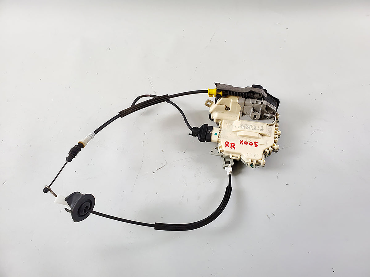 2009 - 2011 Audi A4 B8 Door Lock Latch Actuator Solenoid Rear Right Rh Side