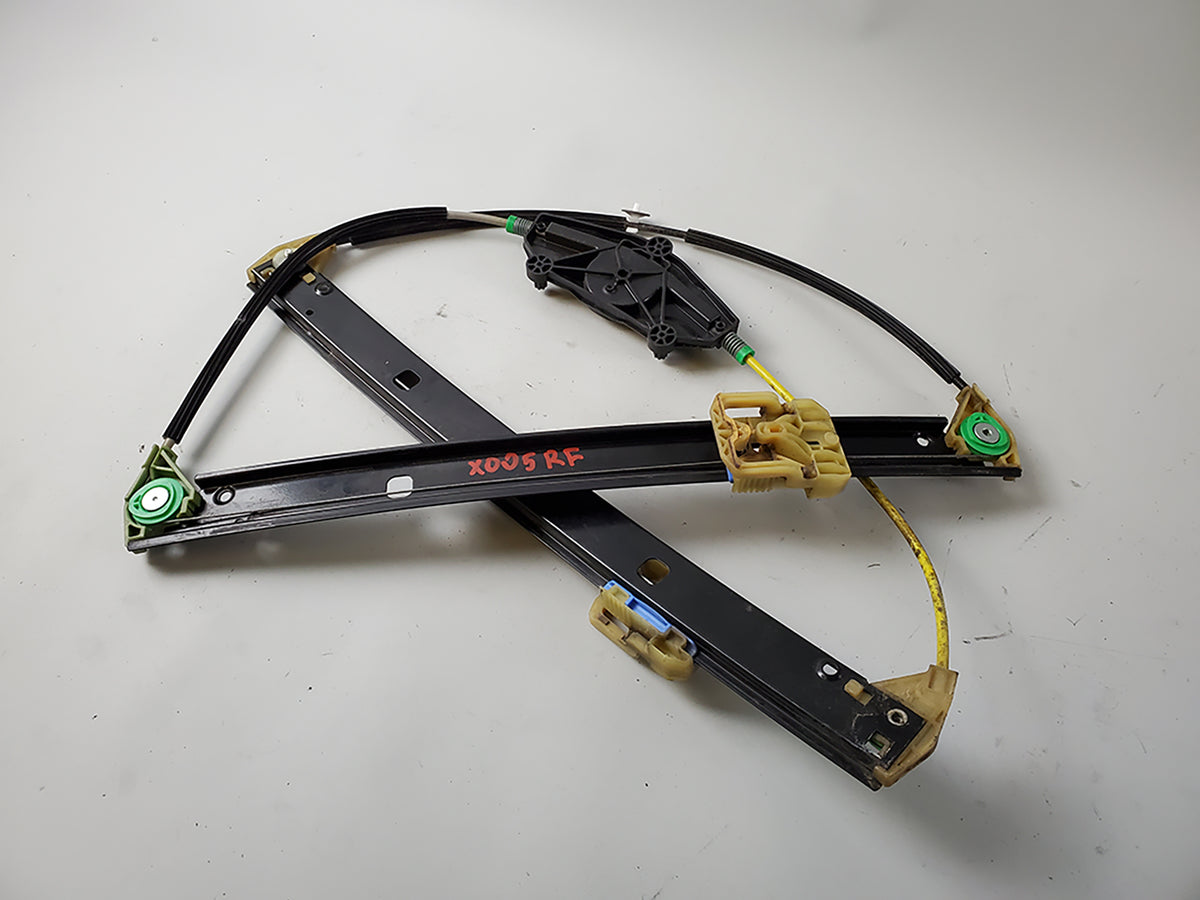 2009 - 2011 Audi A4 B8 Power Window Regulator Door Front Rh 8K0817462B