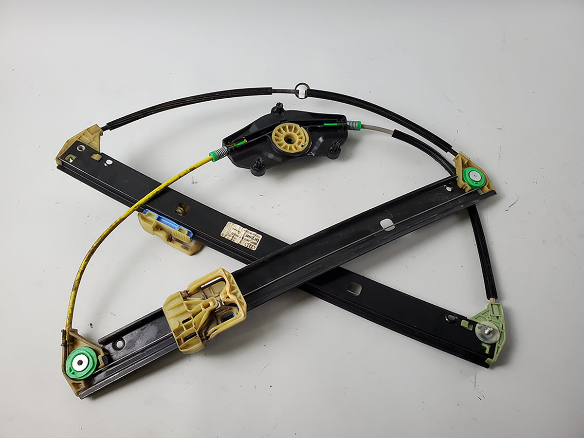 2009 - 2011 Audi A4 B8 Power Window Regulator Door Front Rh 8K0817462B