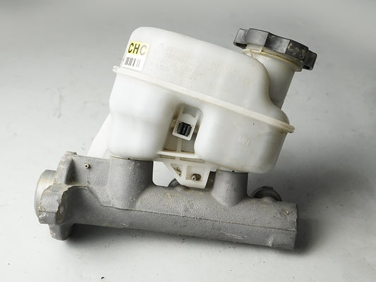 2006 - 2008 Buick Lucerne Power Brake Master Cylinder Resevoir Tank Fluid OEM
